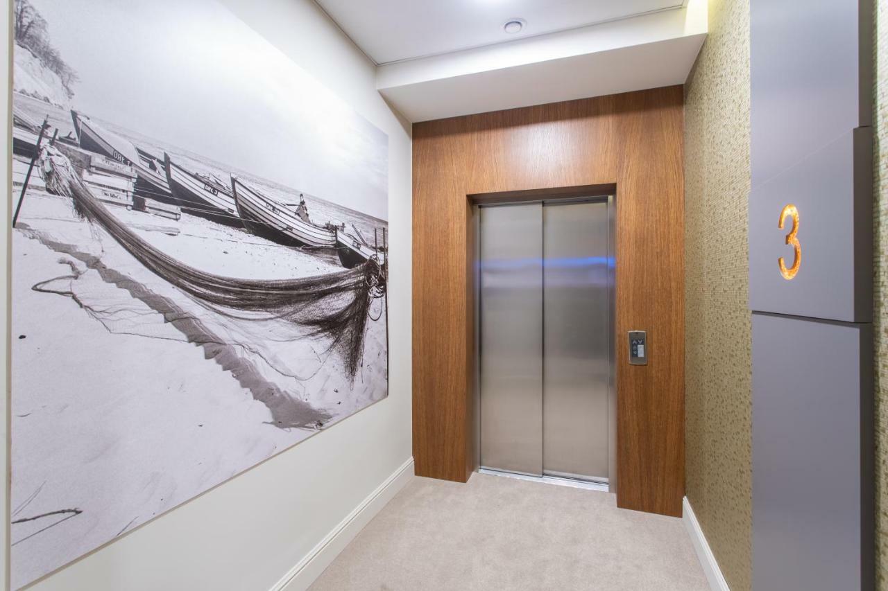 Jakubowy Hotel グディニャ エクステリア 写真