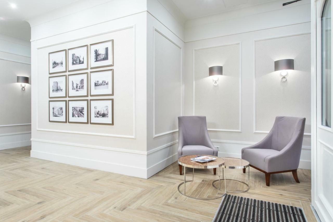 Jakubowy Hotel グディニャ エクステリア 写真