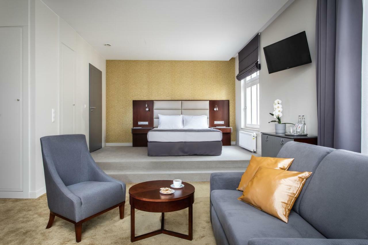 Jakubowy Hotel グディニャ エクステリア 写真